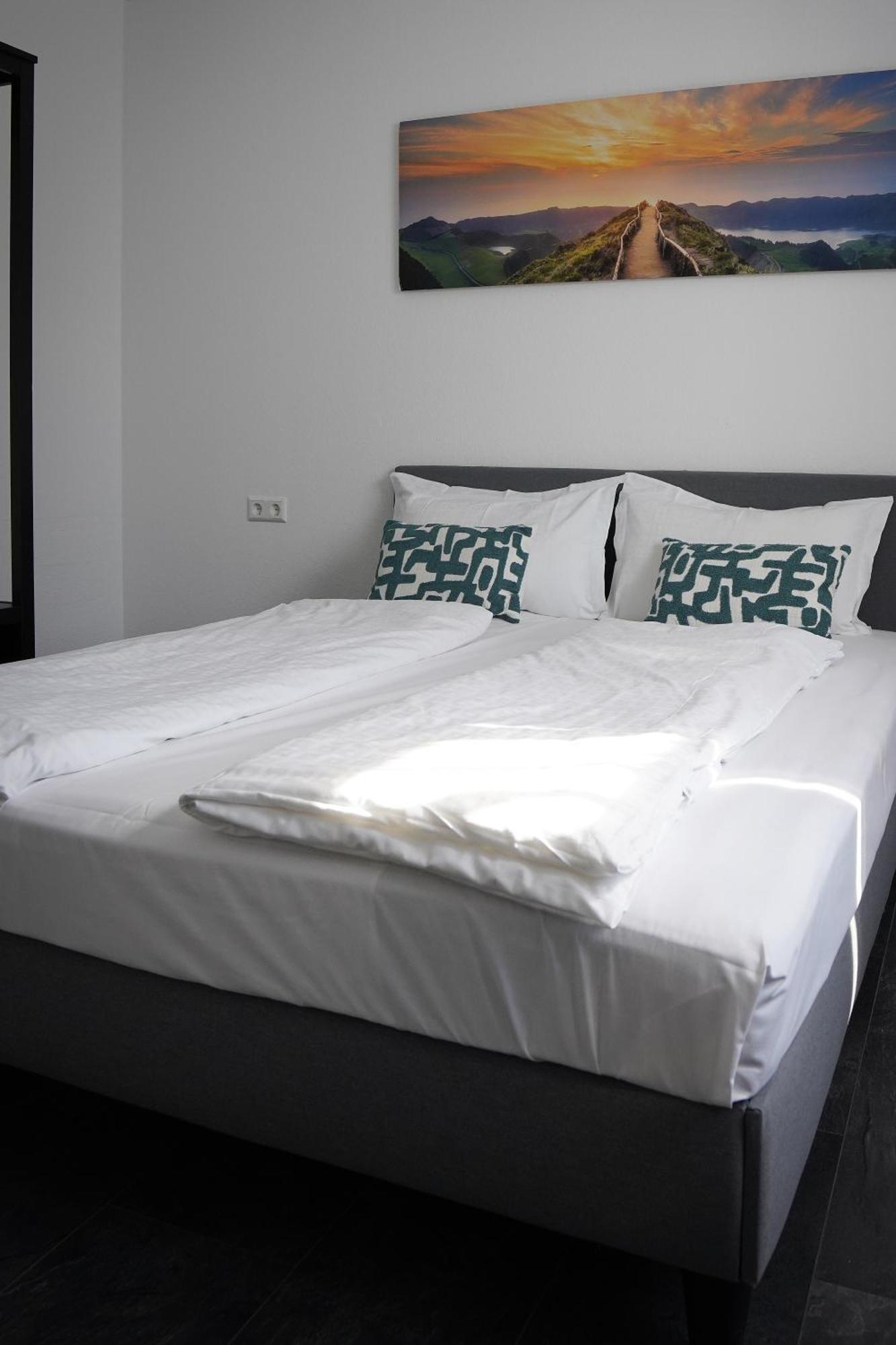 Spacehotel Karlsruhe Ngoại thất bức ảnh
