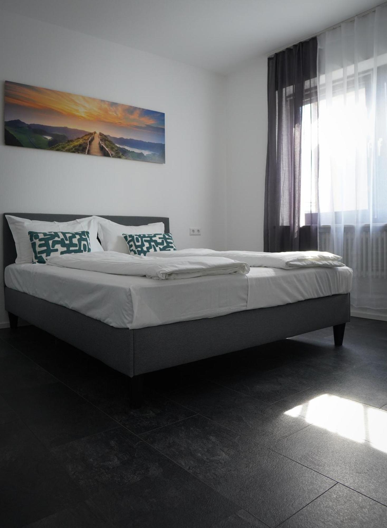 Spacehotel Karlsruhe Ngoại thất bức ảnh