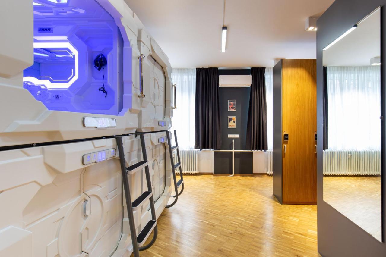 Spacehotel Karlsruhe Ngoại thất bức ảnh