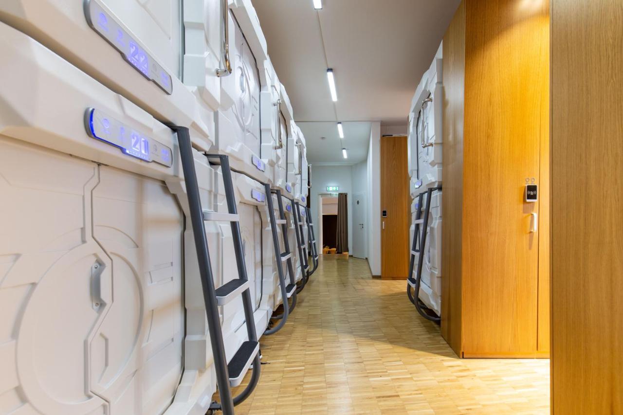 Spacehotel Karlsruhe Ngoại thất bức ảnh